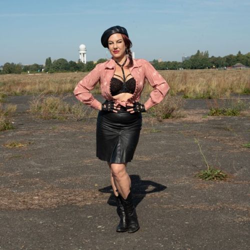 Galeriebild 3 von Fräulein Angelina