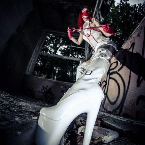 Galeriebild 4 von Schwester Vegas