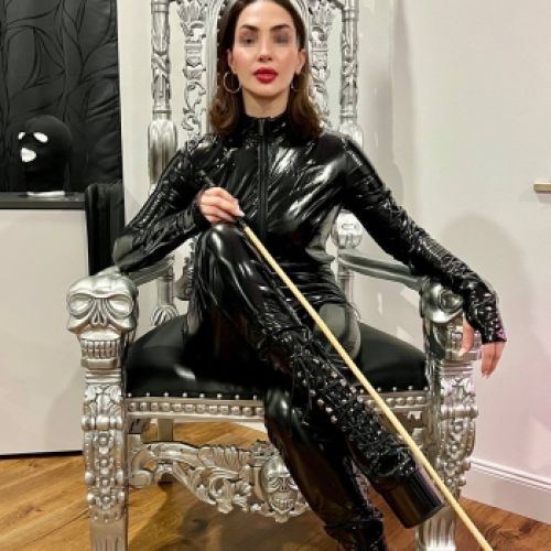 Galeriebild 2 von Herrin Dona
