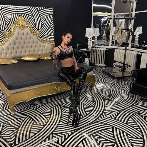 Galeriebild 8 von Goddess Kara