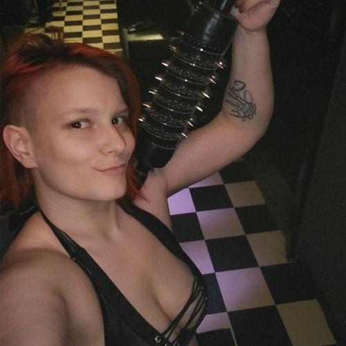 Galeriebild 27 von Ella Bizarr