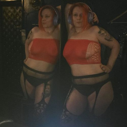 Galeriebild 21 von Ella Bizarr